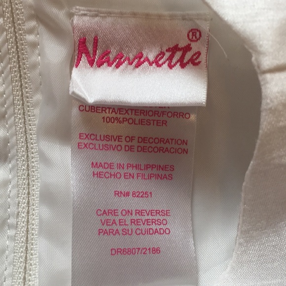 Nannette baby girl's white satin bow dress size12m - Picture 6 of 7